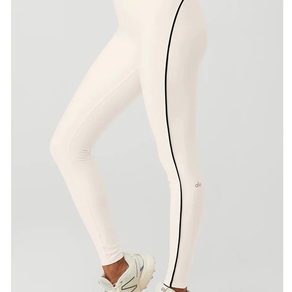 Alo Airlift High-Waist Suit Up Legging - Picture 5 of 6